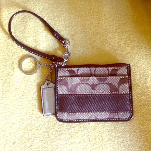Authentic Coach ID wristlet - Signature Fabric