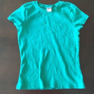 🚫SOLD🚫🎁green fitted top