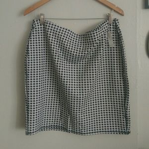 Houndstooth mini skirt
