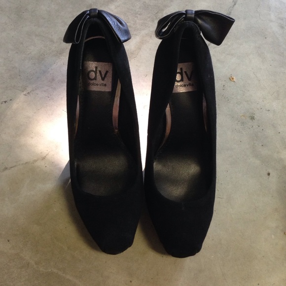 Dolce Vita black suede pumps with back bow