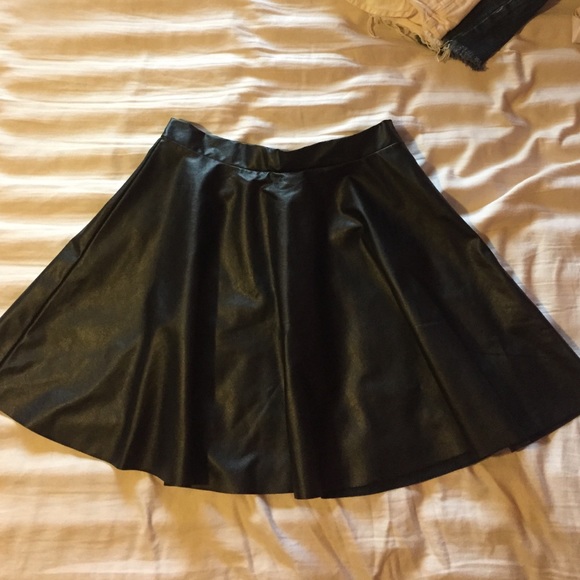 Leather skirt