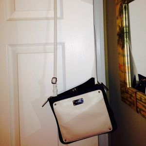 Nine West White Double Vision Zip Crossbody