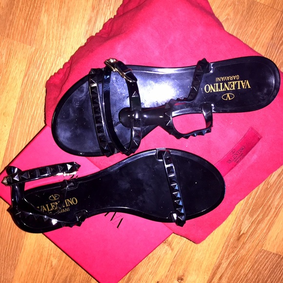 Black rubber Valentino Sandals