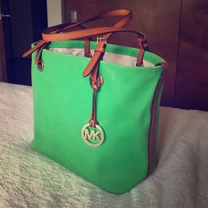 Michael Kors Shopper Tote