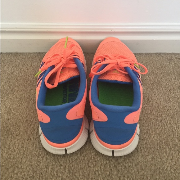 Nike Shoes - Nike Free 5.0+ WOMEN's, sz 9 Nike Shoes - Nike Free 5.0+ WOMEN's, sz 9