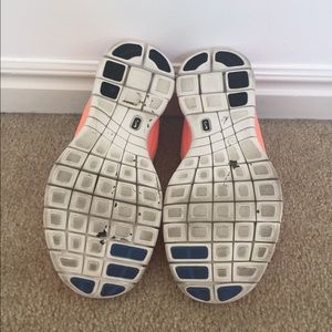 Nike Shoes - Nike Free 5.0+ WOMEN's, sz 9 Nike Shoes - Nike Free 5.0+ WOMEN's, sz 9
