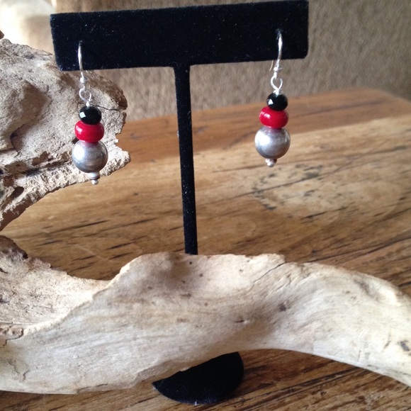 Earrings Etui Studios