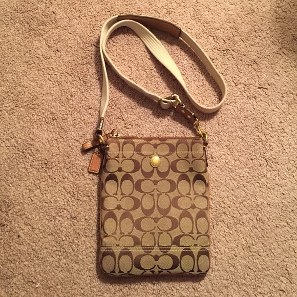 💯 authentic coach cross body bag
