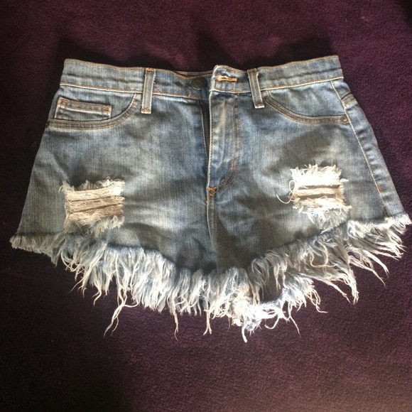 🚫 SOLD 🚫High Waisted Shorts - Picture 1 of 3