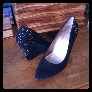 BCBG Black wedges