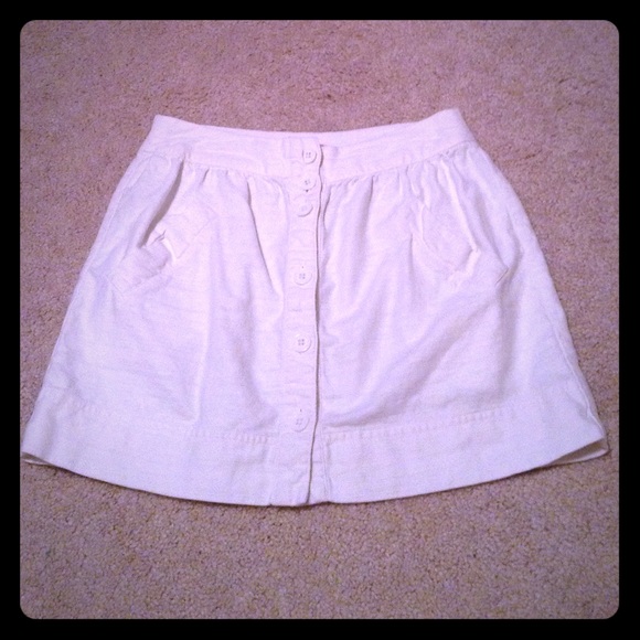 Cute White Skirt With Buttons