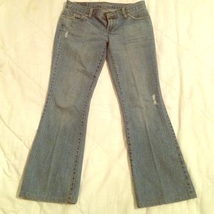 America Eagle Light Blue Jeans