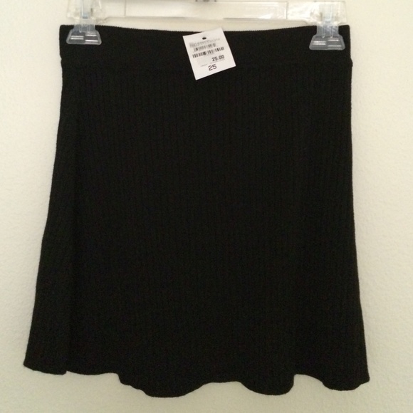 Brandy Melville black skirt
