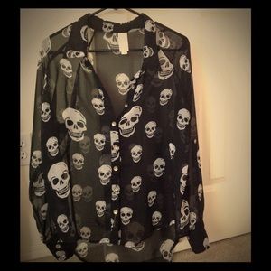 Long sleeve skull shirt
