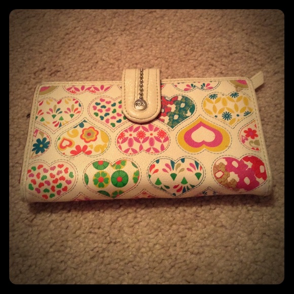 Relic Heart Patterned Wallet