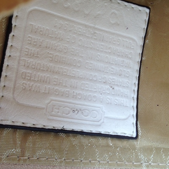 Purses - Picture 3 of 4