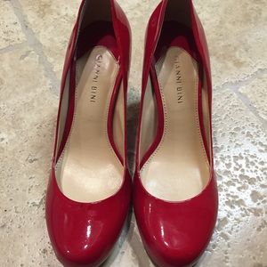 Gianni Bini Red heels