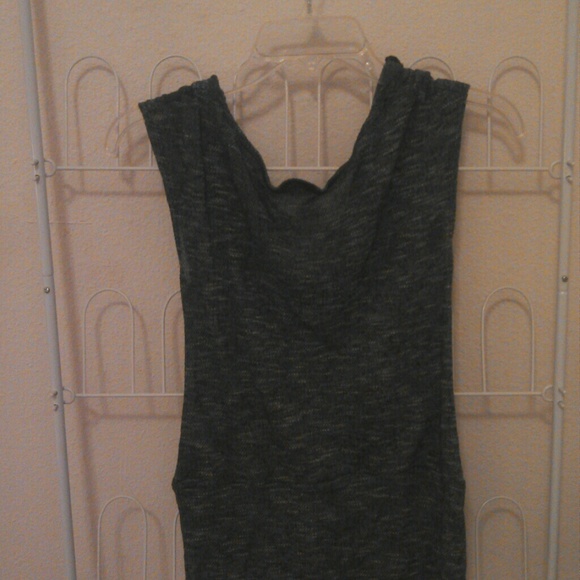 Top - Picture 2 of 2