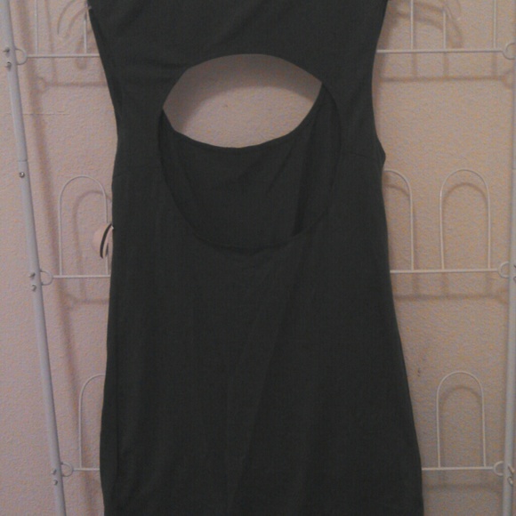 Top - Picture 2 of 2