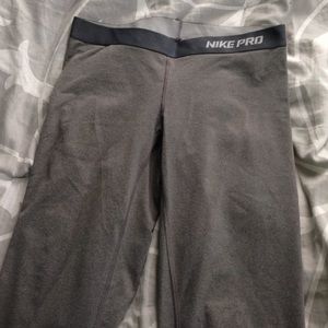 Nike Pro Dri Fit crop yogas
