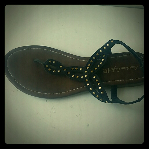 American Eagle sandals