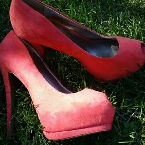 Coral peep toe pump