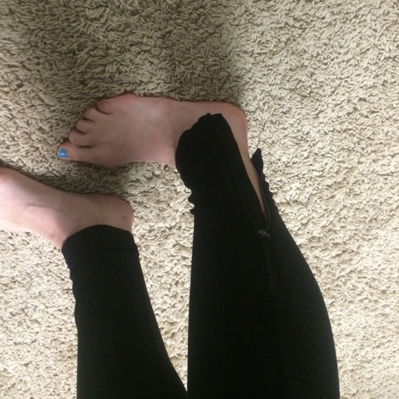 Adidas Workout Leggings - Picture 3 of 3