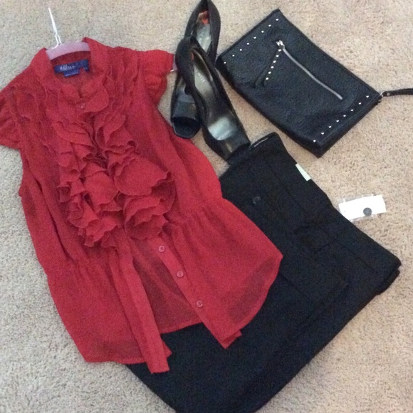 Max Azria by Miley Cyrus Tops - 🔥🎉😍RUFFLES🔥🎉😍