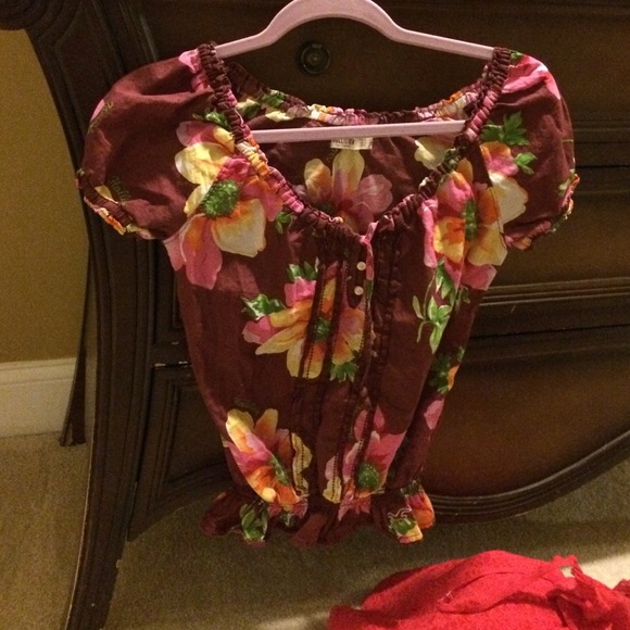 Hollister shirt