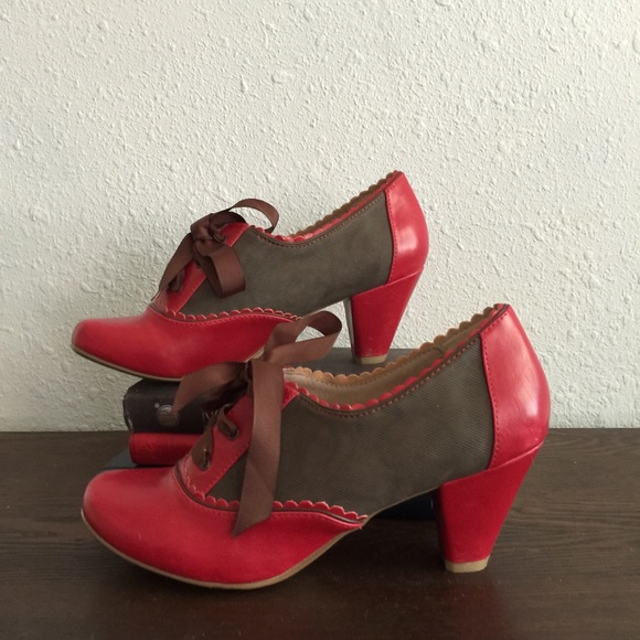 *SOLD* on merc...Chelsea Crew pumps from ModCloth! - Picture 2 of 3