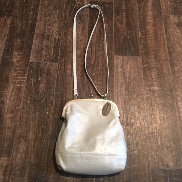 Kenneth Cole small vintage handbag