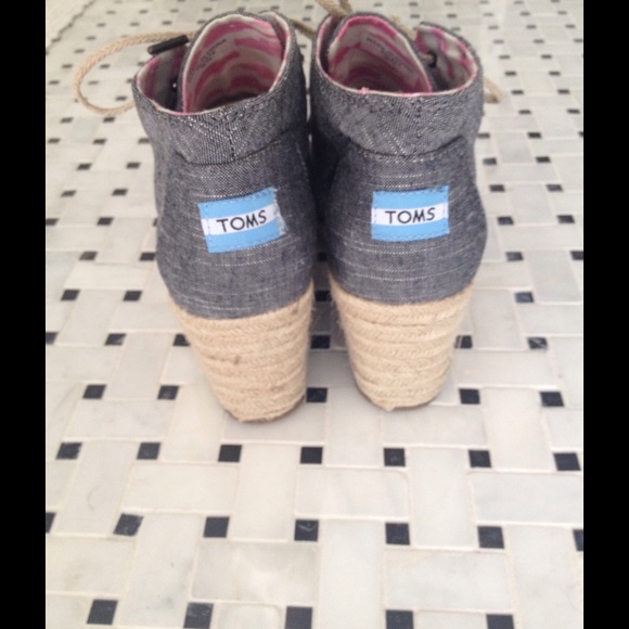 Toms wedges