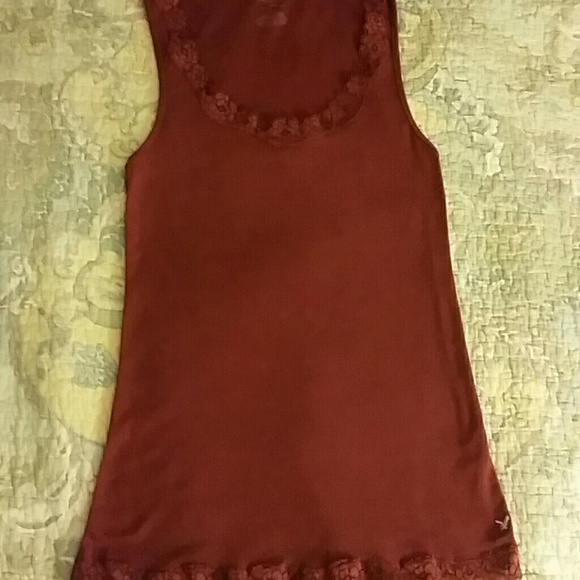 Maroon tank