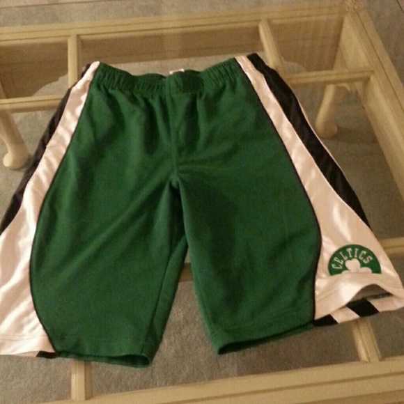 Boys Celtics shorts - Picture 1 of 1