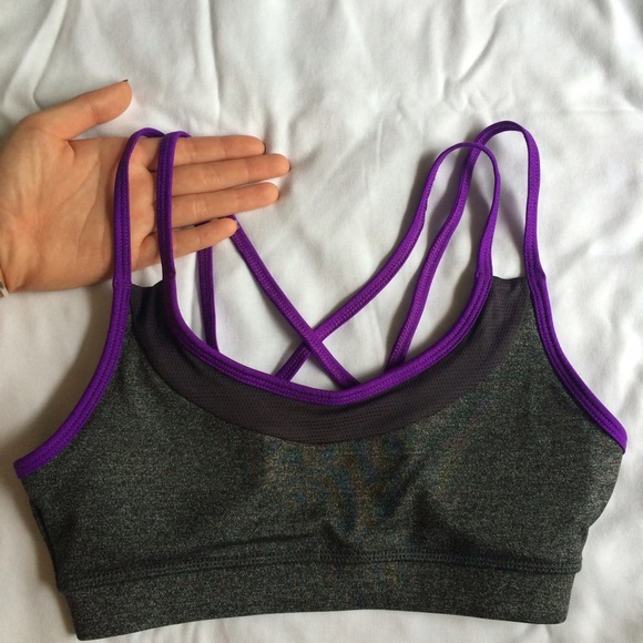 Sports bra