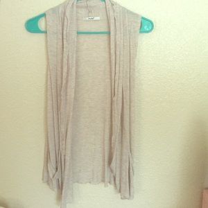 Sleeveless Cream Papaya Cardigan