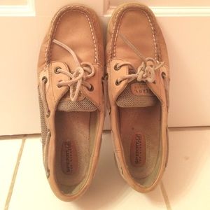 Sperry topsiders