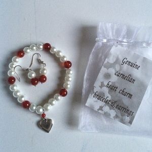 Bracelet and earrings