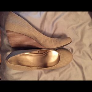 Bcbgeneration tallie wedge size 10 never worn