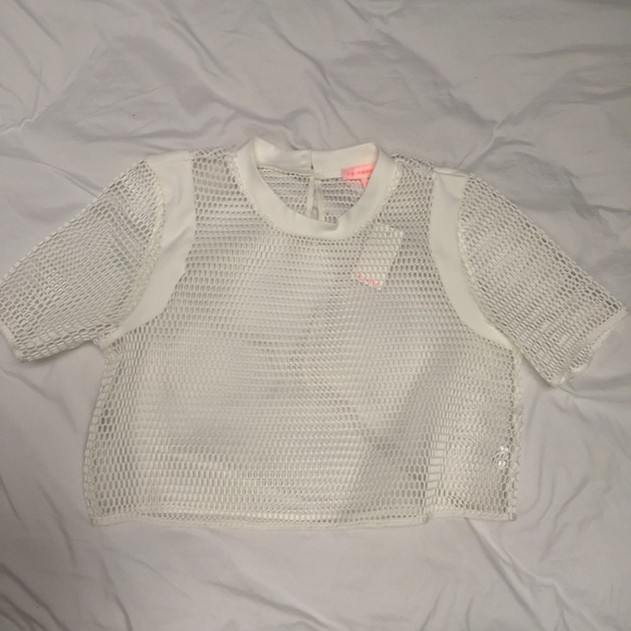 ✖️sold✖️White Mesh Crop Tee