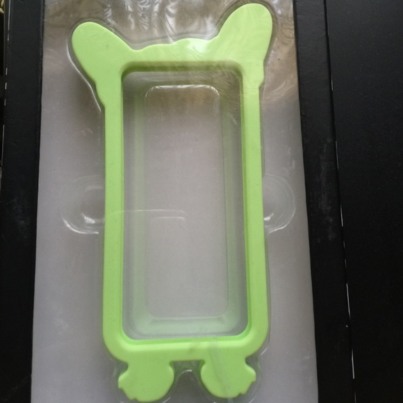 New in box Marc by Marc Jacobs IPhone 5&5S case - Picture 4 of 4