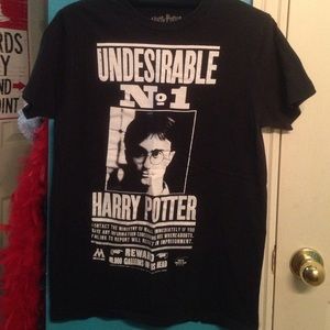 Harry Potter shirt.