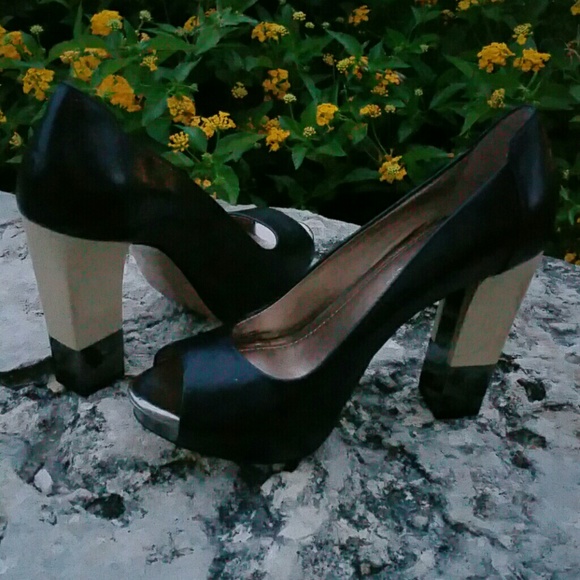 BCBG Pumps