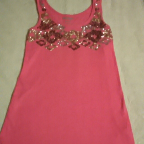 Tank top gently used like new