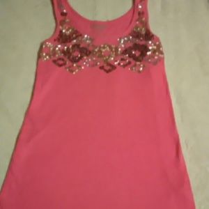 Tank top gently used like new