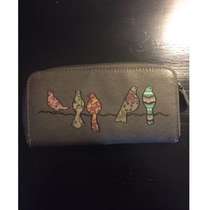 Wallet with bird design