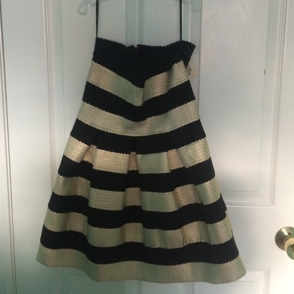 Forever 21 black and gold stripped dress