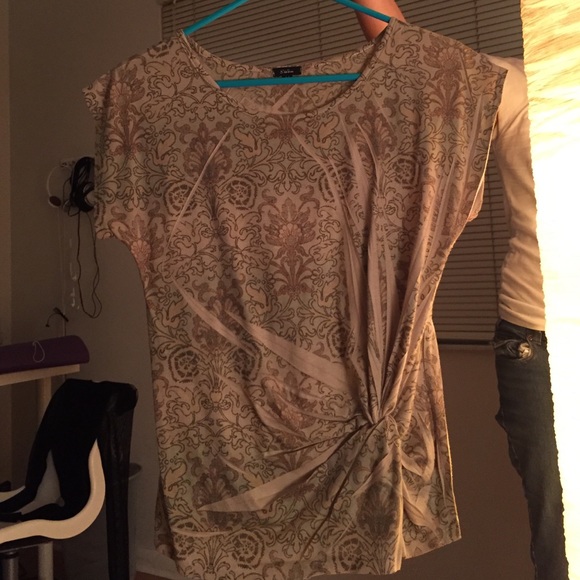 Women's fashion top - Picture 1 of 3