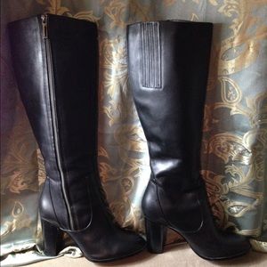 Hannabelle Calvin Klein Calf Boot size 6