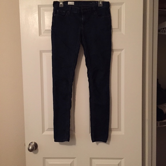 Dark wash GAP Skinny Jeans